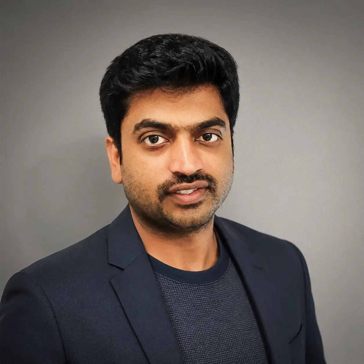 Karthik Headshot